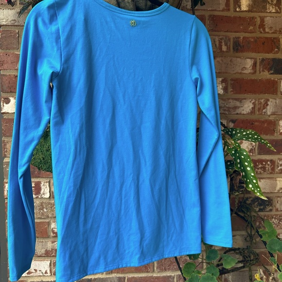 Lilly Pulitzer long sleeve Luxletic Tarina Tee size XS. Color turquoise shore - Picture 3 of 5